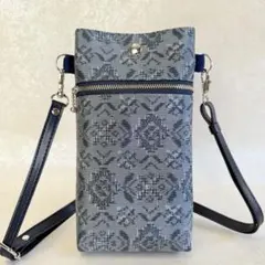 大島紬リメイク　スマホショルダー　小柄【3】