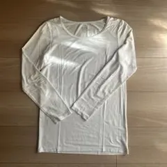 UNIQLO ユニクロ　ヒートテック長袖インナー ホワイト 150cm