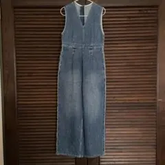 Vネック デニムサロペット オールインワンのサムネイル