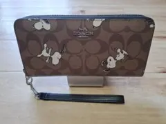パ*ダ様 COACH スヌーピー柄 長財布