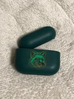 MAISON KITSUNE' - 【2点セット】メゾンキツネ AirPods Proケース (Green) AirPods Pro 2 ケース＋MAISON KITSUNEケース - メルカリ