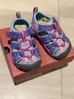 【美品】　KEEN キッズサンダル