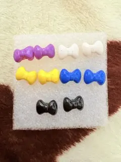 古着屋　レトロ　ヴィンテージ　リボン型　ピアス 5ペア　セット カラフル