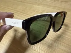 m*e様 GUCCI GG0498S サングラス ブラック×ホワイト 54□19 GUCCI GG0498S サングラス ブラック×ホワイト 54□19-135 - メルカリ