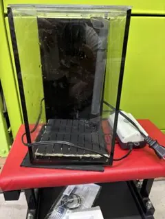 中型飼育ケージ 通気性メッシュ蓋付き - メルカリ
