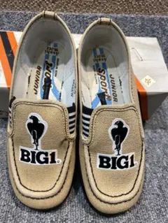 アサヒ靴 BIG1 （王貞治さんの現役時代のシンボルマーク入りスニーカー）