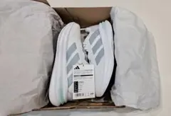 ホワイト スニーカー