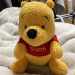 プーさん ぬいぐるみ 赤い服