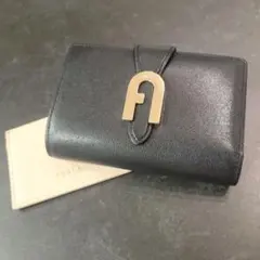 Item thumbnail for item a9308d78-ca07-443b-a421-862cb2ab9ebe