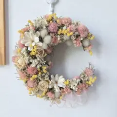 자연색 초승달 화환 말린 꽃
