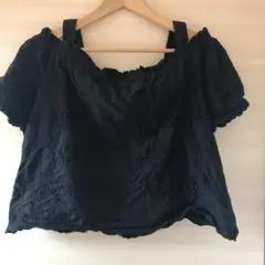 ☆INGNIオフショル黒トップス