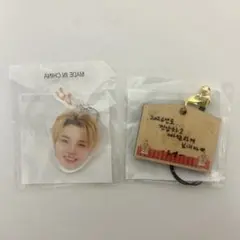 treasure ドヨン カプセルトイ 顔アクキー楽 絵馬