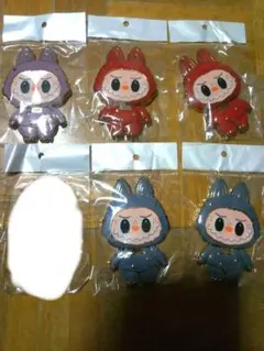 お値下げ❗現品限り　キャラクター　スマホスタンド　各1　ラブブ⭐