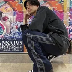ス*ク様 コムドットやまと着用　ニードルズパンツ ス*ク様 コムドットやまと着用 ニードルズパンツ - メルカリ
