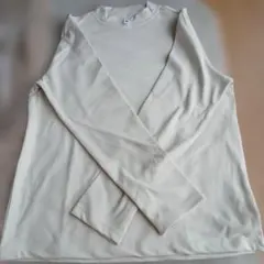 ベージュ 、ホワイト長袖 Tシャツ クルーネック