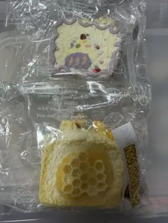 7mo スクイーズ　3層ハニーポップコーントースト 紫　ケーキ　スクイーズ