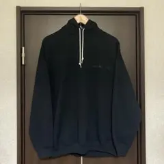 プルオーバーパーカー