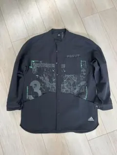 adidas ブラック グラフィックシャツのサムネイル