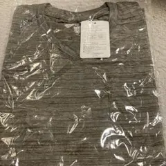 新品 FIRST DOWN VネックTシャツ L 色をお選びくださいのサムネイル