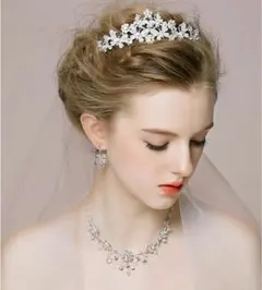 【3点セット】ブライダルアクセサリー ティアラ ネックレス イヤリング