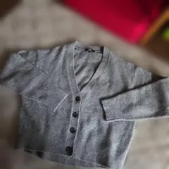 UNIQLO　スフレヤーン ニットカーディガン Vネック　グレー　M