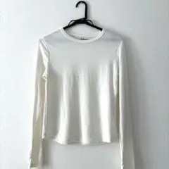 ❤️新品　長袖Tシャツ Mサイズ 袖がオシャレ　インナーにも