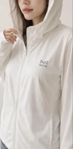 【新品タグ付き】UVカット UVパーカー 指穴付き ジップアップ 白 MIIOW