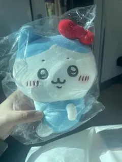 ちいかわサンリオコラボ　ハローキティ　ハチワレ