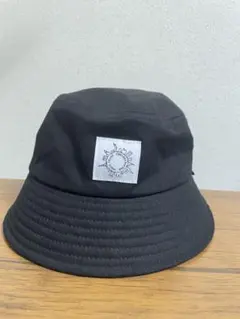 ハット ブラック