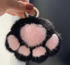 キーホルダー　フェイクファーチャーム　肉球　猫　キーリング　チャーム　ふわふわ