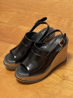 GU ウェッジヒールサンダル