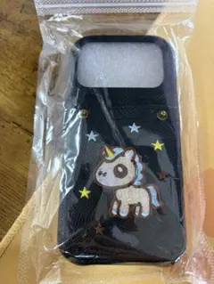 ユニコーンモチーフ iPhone17pro用ケースカード入れる
