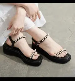 【美品】LE TALON 4cmパールプラットサンダル　Mサイズ　ルタロンのサムネイル