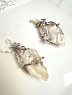 Item thumbnail for item 7664102e-2efb-450c-81b1-bd851af19506