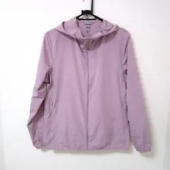 ユニクロ ポケッタブルパーカー