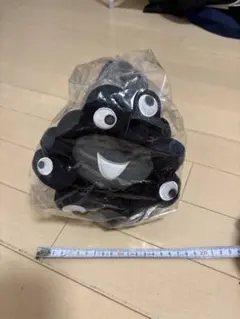 大阪関西万博限定 黒ミャクミャクぬいぐるみ 這い型タイプM