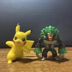 ピカチュウ ゴリランダー　モンコレ