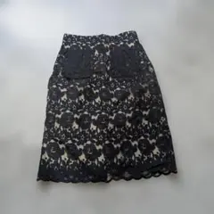 黒 花柄レース タイトスカート ヒザ下
