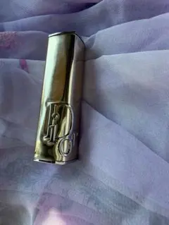 送料込み！Dior シルバー口紅ケース