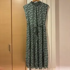 花柄 ノースリーブワンピース