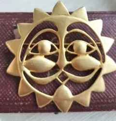 マットゴールド サンフェイス ブローチ 大ぶりヴィンテージ ミッドセンチュリー