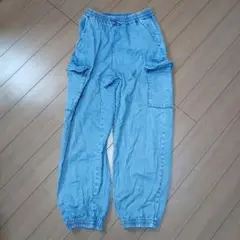 ライトブルー カーゴパンツ ゴムウエスト　M(140くらい)