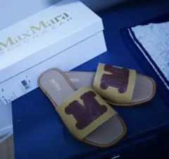 MaxMara ビーチサンダル ベージュ・ブラウンのサムネイル