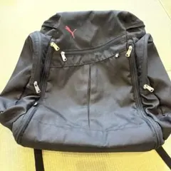 【美品・1回のみ使用】PUMA プーマ 大容量 リュック ブラックのサムネイル