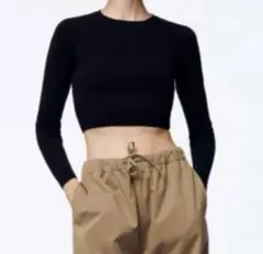 ZARA クロップド丈 ニット ブラック Sサイズ