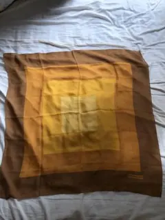 Yves Saint Laurent 幾何学模様 スカーフ