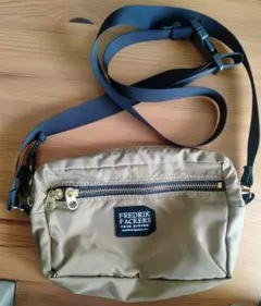 FREDRIK PACKERS ショルダーバッグのサムネイル