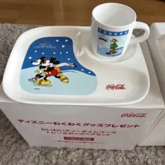 ディズニートレー&カップペアセット カップ2、トレー2のサムネイル