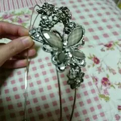 ◆アクシーズ◆薔薇&蝶◆カチューシャ◆のサムネイル