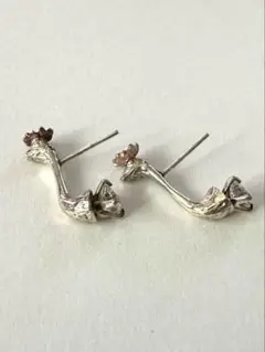 2026年最新】e.m. レディース ピアス(両耳用)の人気アイテム - メルカリ